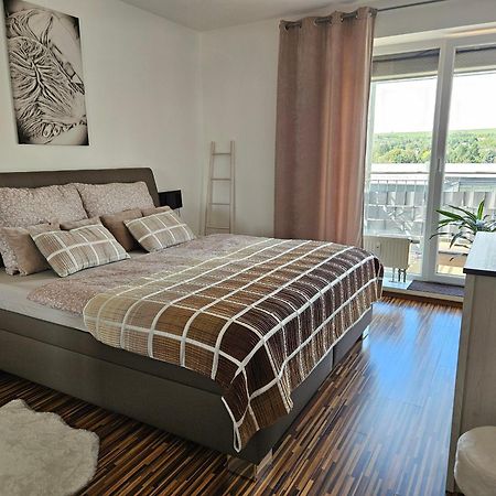 Holiday Home Apartment Znojmo Ngoại thất bức ảnh