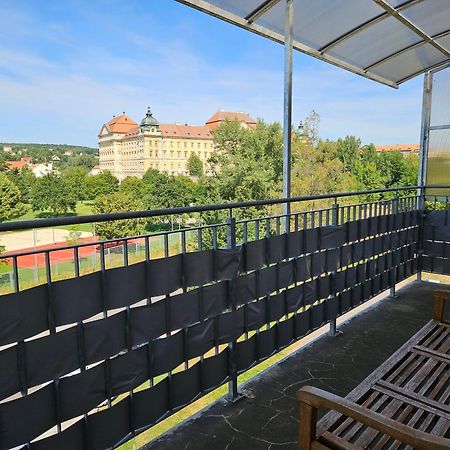 Holiday Home Apartment Znojmo Ngoại thất bức ảnh