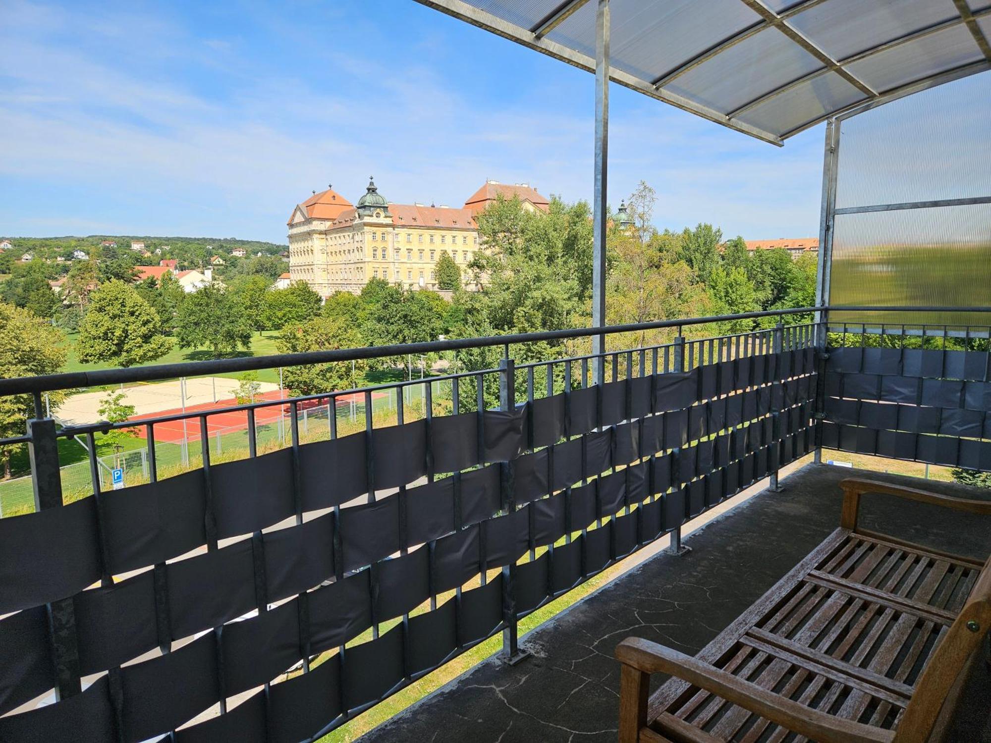 Holiday Home Apartment Znojmo Ngoại thất bức ảnh